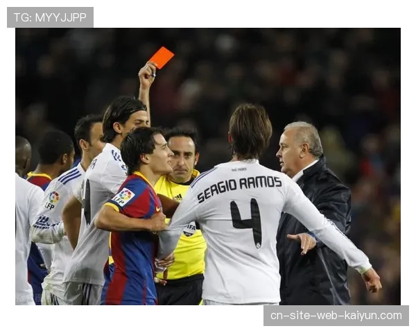 成都蓉城索罗金坐镇后防，克罗地亚中卫融入四后卫体系评估